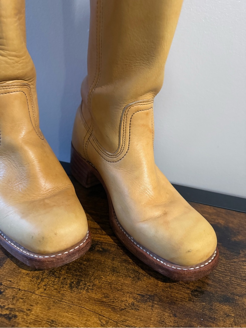 Authentic Frye Banana Campus Boots - Picture 5 of 11